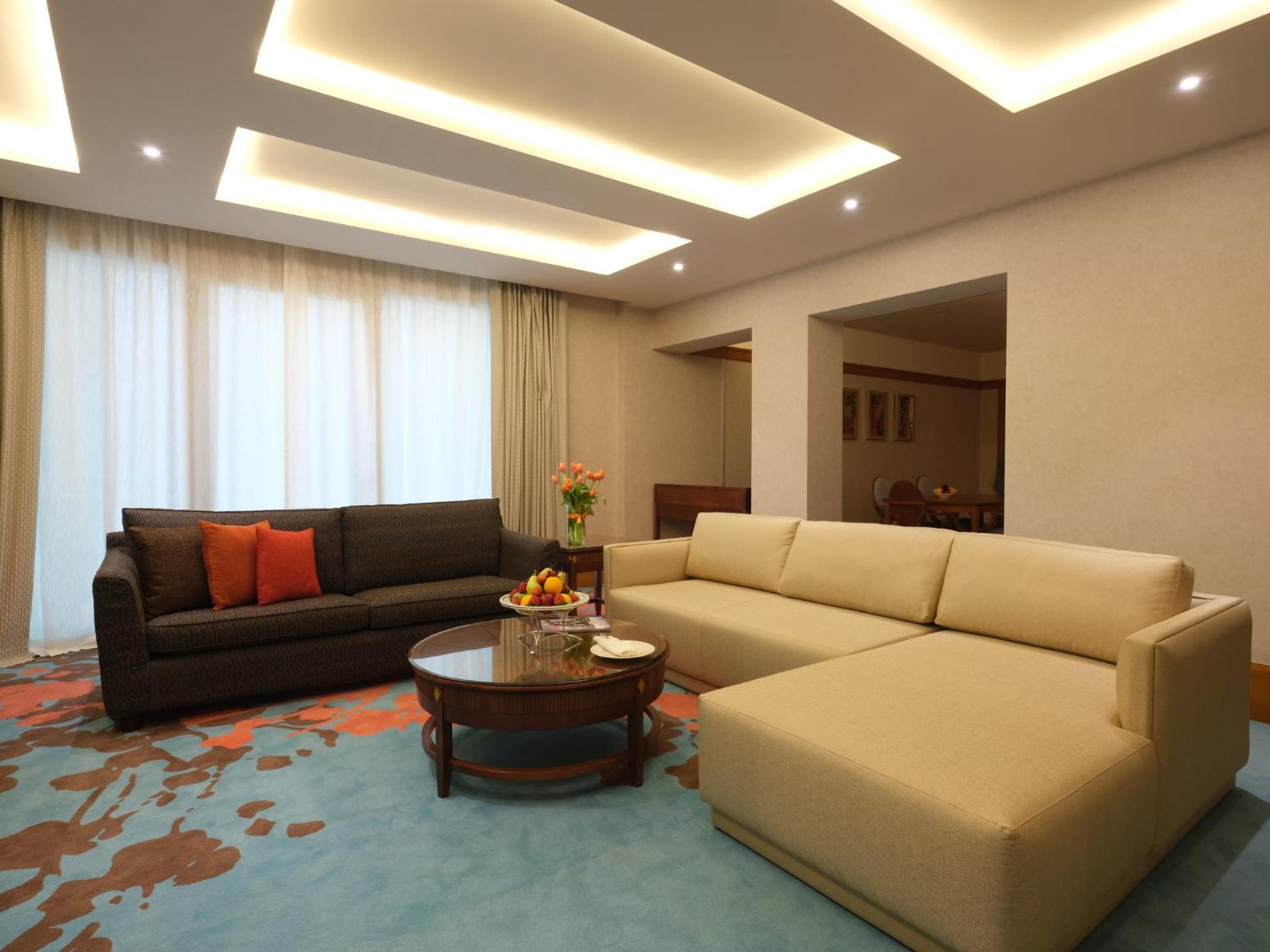 Holiday Inn Kuwait Al Thuraya City By Ihg Kuveyt Dış mekan fotoğraf